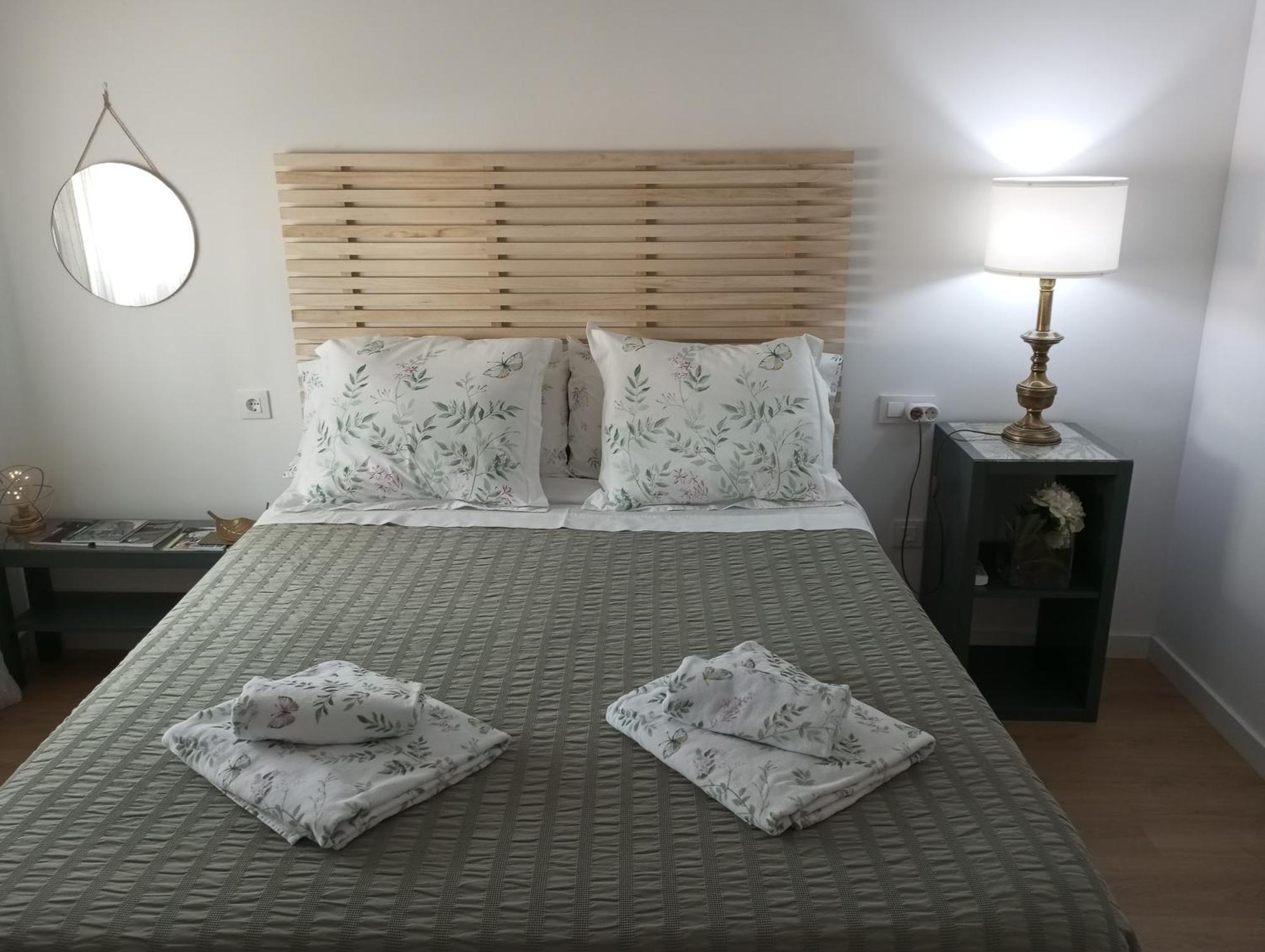 Apartamento Turistico Damajuana Parking Free Espartinas Exterior foto